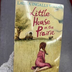 NWT Little House On The Prairie 7 books set